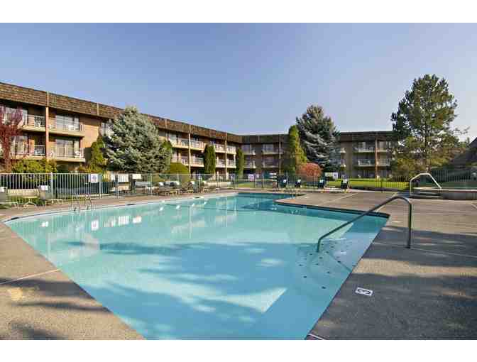 Romantic Premium Overnight Accommodations at Red Lion Hotel and Bin 20 Dinner