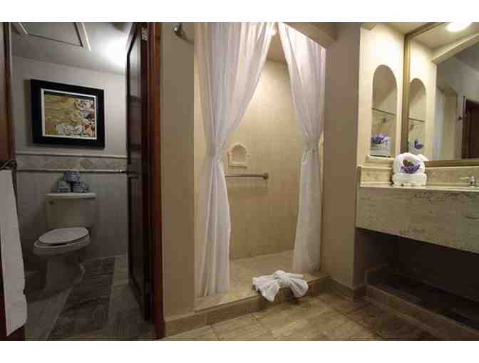 7-Night Resort Condo in Mazatlan, Mexico (set 2)