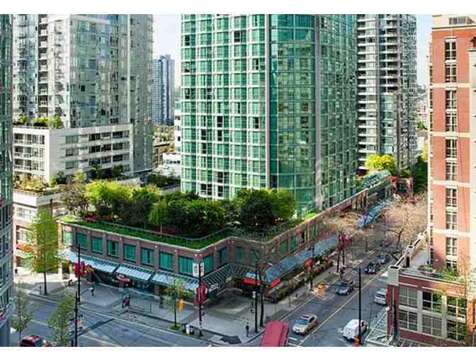 Rosedale on Robson - Vancouver, BC Condo for 5 Nights (Certificate #1)