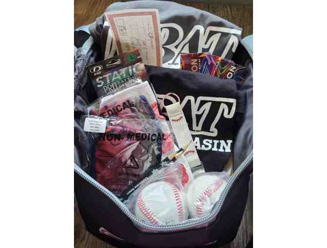 D-Bat Gift Bag