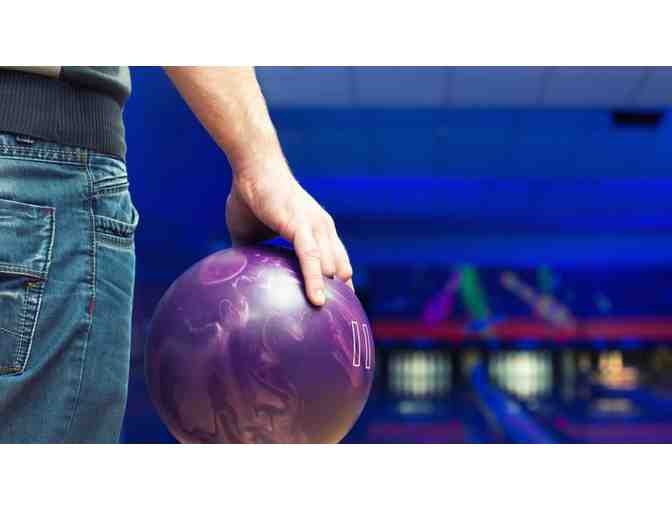 Company Party Package for 40 people from Atomic Bowl