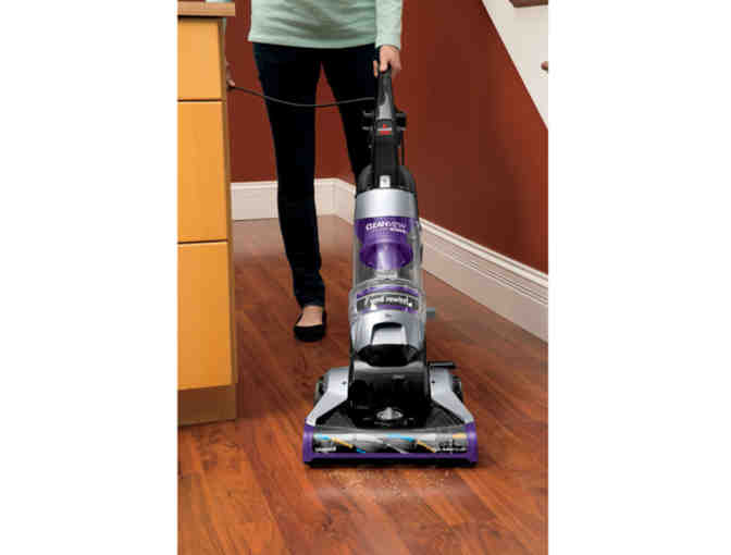 Bissell CleanViewÂ® Deluxe Rewind Upright Vacuum