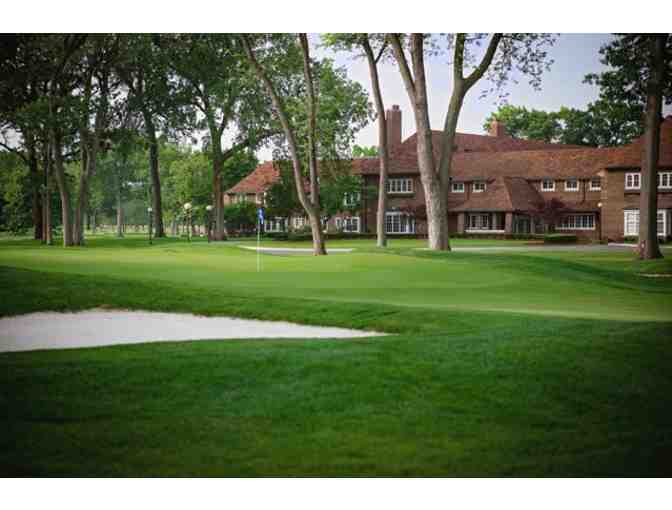 Take a Swing at the Prestigious Detroit Golf Club