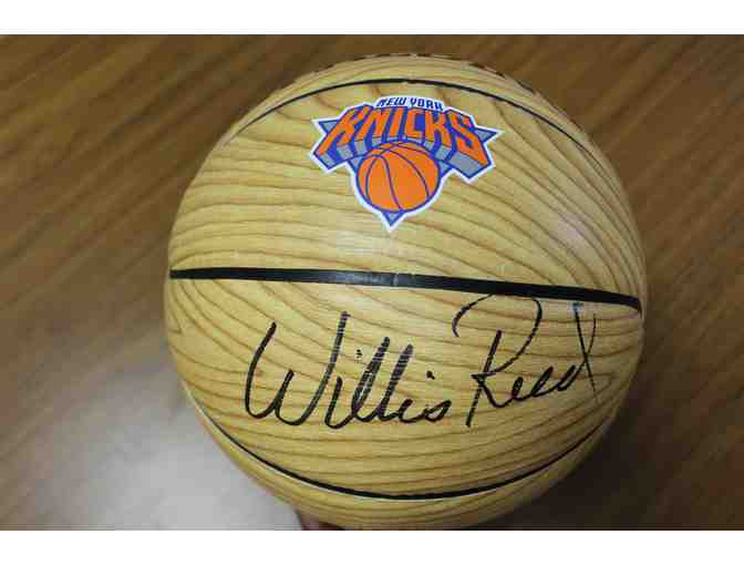 Autographed Willis Reed New York Knicks Basketball