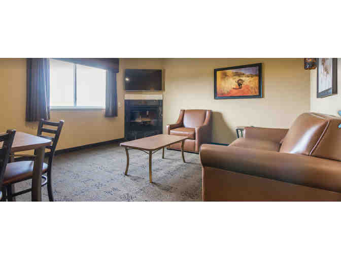 Kalahari Resorts - Stay in African Queen Suite