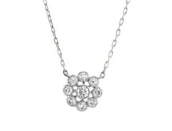 Diamond and platinum floral pendant necklace on 18 inch platinum chain!