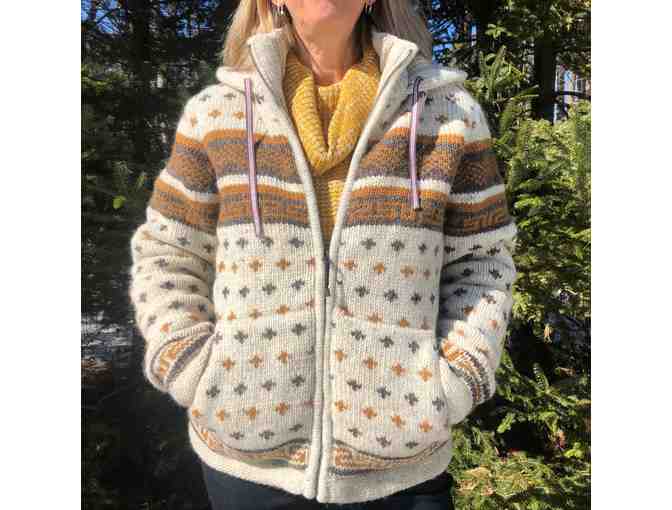 Sherpa Women's Handknit zipper front sweater jacket size M