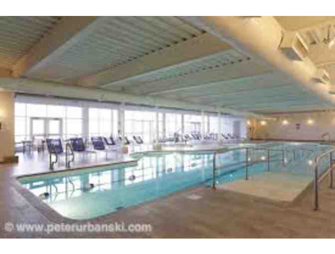 Cliff House Oceanview Room for 2 Nights-Cape Neddick, Maine