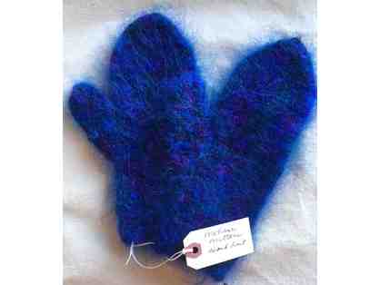 Pair of handmade mittens in Mohair, Blue