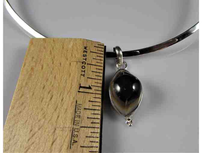 Stunning Agate Pendant on Sterling Silver Necklace