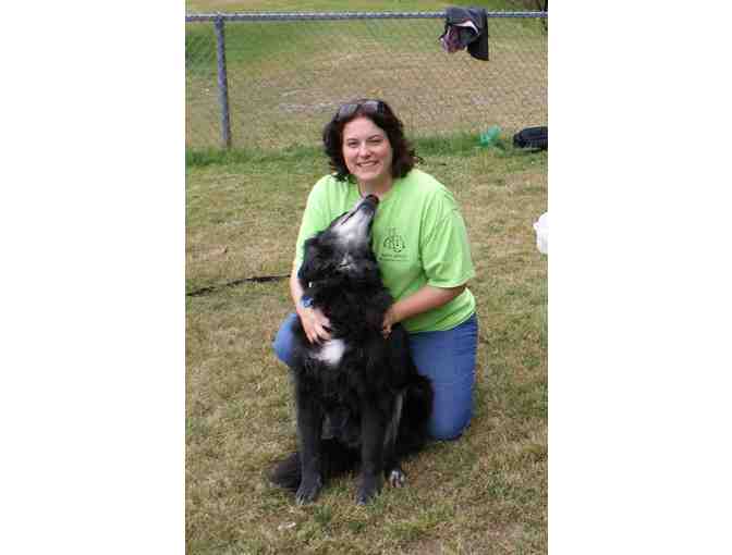 Let Aunty Min Care for Your Pet!