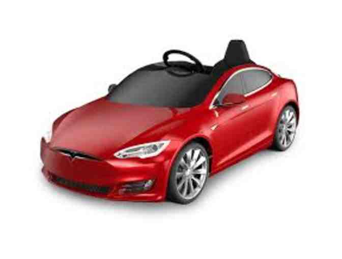 EARLY CHRISTMAS SHOPPING- CHILDS RADIO FLYER BATTERY OPERATED CHERRY RED MODEL S TESLA