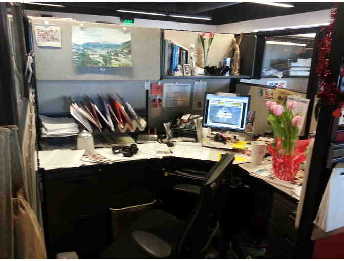 Sponsor News Director Leslie Thatcher's Cubicle