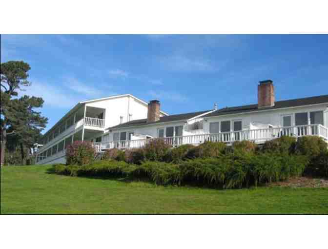5119 - Two Nights Mid-Week, Oceanview, for 2 & More - Little River Inn, Little River