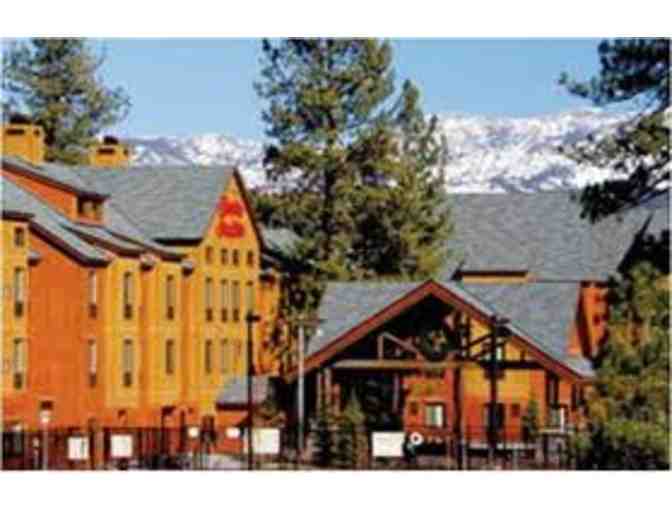 5215 - Amtrak SF and Hampton Inn, Truckee - Round Trip Train Fare & Two Nights for Two