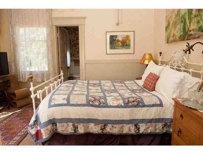 7265 - Two Nights Mid-Week for 2 - Cherry Hill Bed & Breakfast Inn, Petaluma