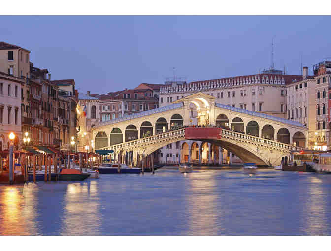 5226 - Eleven Day Flavors of Italy Guided Tour for Two - AAA Travel and Trafalgar Tours