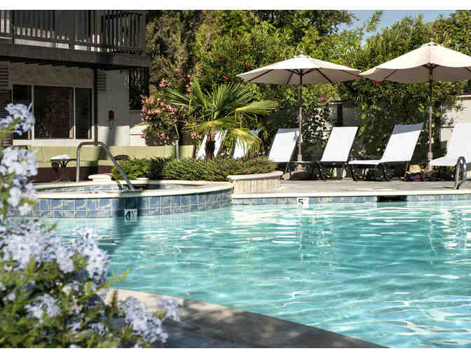 7028 - Roman Spa Hot Springs Resort, Calistoga - Two Nights Mid-Week for 2, Jacuzzi Suite