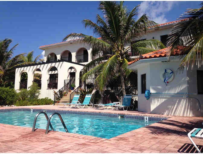 Item 1031 - Turtle Nest Inn, Bodden Town, Grand Cayman - 7 Nights for 2 with Rental Car