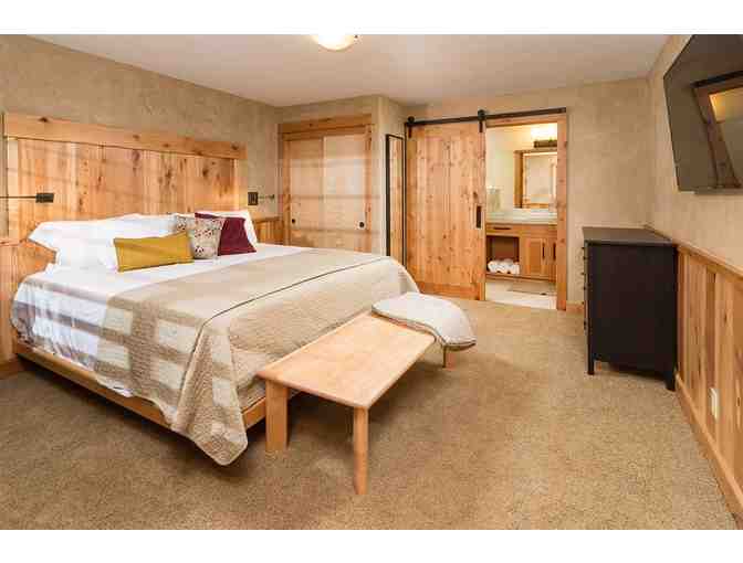 5023 - Wall Street Suites, Bend OR - One Night in a Suite for Two