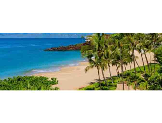 Four Nights for Two with Buffet Breakfast, Ka'anapali Beach Hotel, Lahaina, Maui