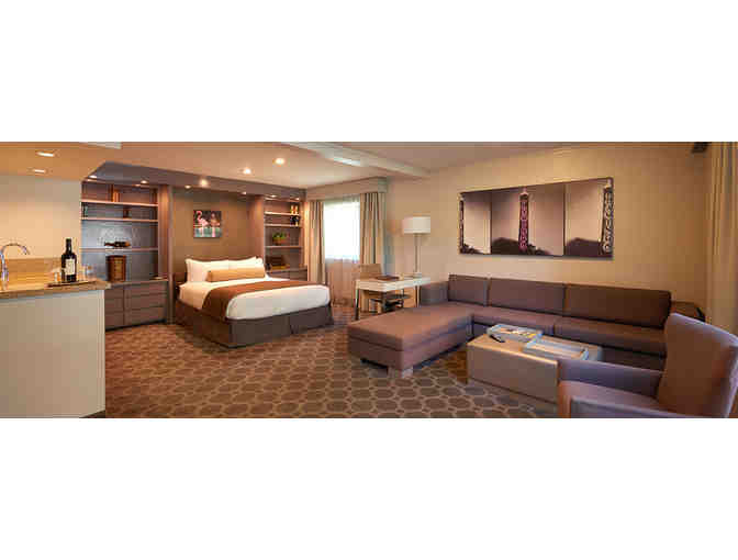 Two Nights for Two in a Suite, Flamingo Conference Resort & Spa, Santa Rosa