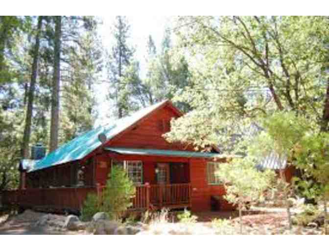 Two Nights in a 3 Bedroom Cabin, The Redwoods in Yosemite, Wawona