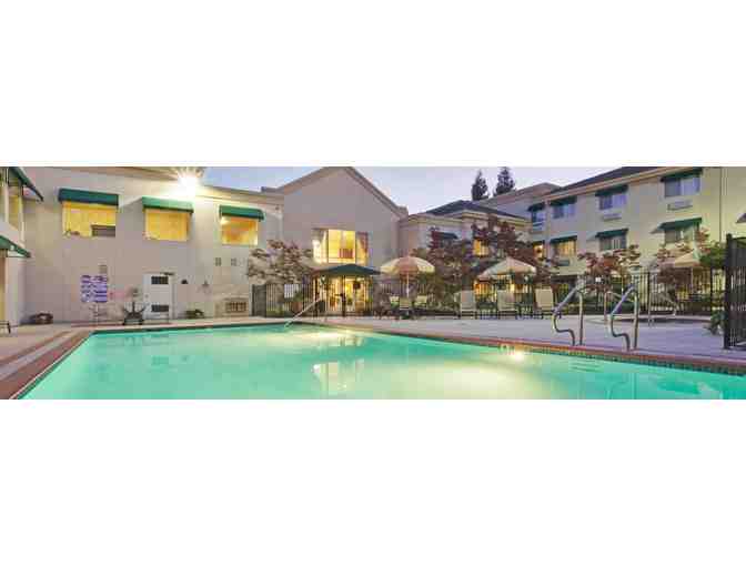 Two Nights for Two, Auburn Holiday Inn, Auburn