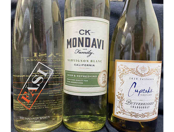 Six different white wines