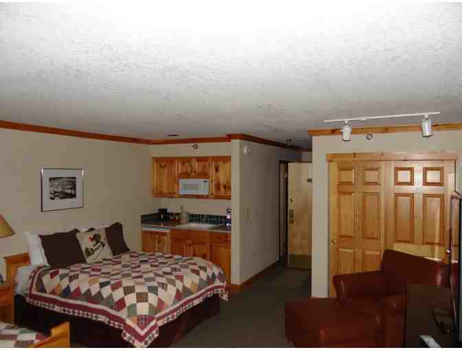 Weekend Luxury Condo @ Schweitzer with 8 lift tickets