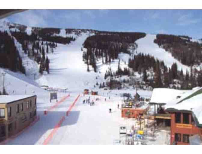 Weekend Luxury Condo @ Schweitzer with 8 lift tickets