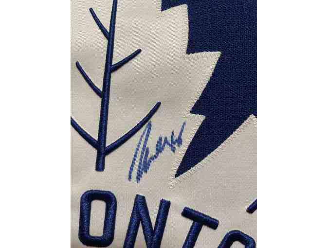 WILLIAM NYLANDER SIGNED TORONTO MAPLE LEAFS JERSEY