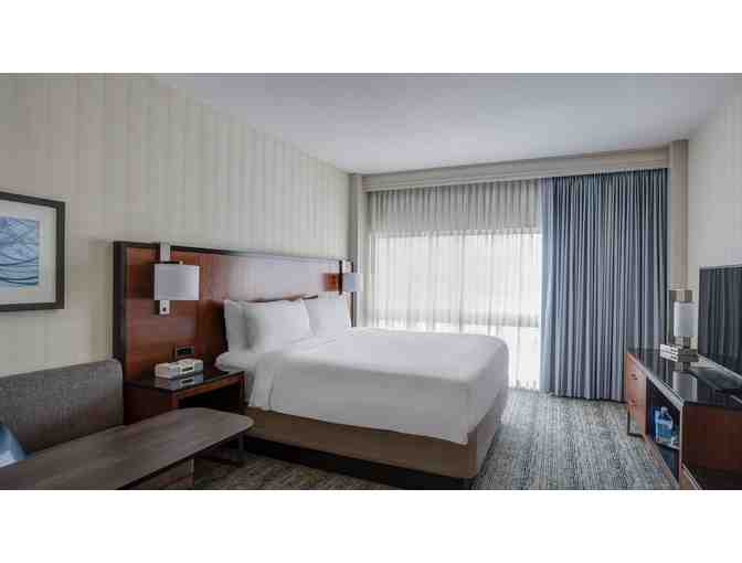 HOUSTON AIRPORT MARRIOTT - 2 NIGHT WEEKEND STAY W/ BREAKFAST FOR TWO, WI-FI & SELF-PARKING