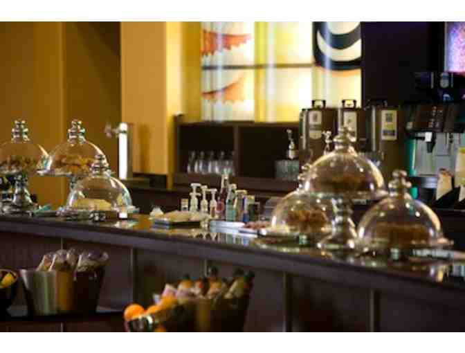 FALLS CHURCH MARRIOTT FAIRVIEW PARK - ONE NIGHT WEEKEND STAY W/ DINNER FOR TWO