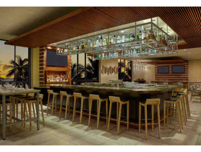 WAIKIKI BEACH MARRIOTT RESORT & SPA - 2 NIGHT STAY W/OCEANVIEW, BREAKFAST FOR 2, & PARKING