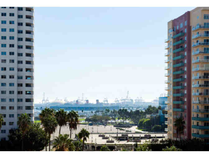COURTYARD LONG BEACH DOWNTOWN - TWO NIGHT WEEKEND STAY W/ BREAKFAST FOR 2 & SELF-PARKING