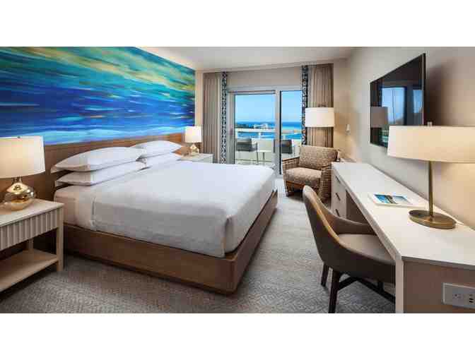 SHERATON WAIKIKI - THREE NIGHT STAY W/ OCEAN FRONT W/ SELF-PARKING AND RESORT FEES
