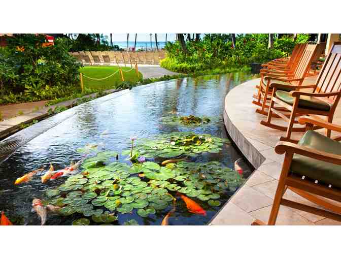 SHERATON WAIKIKI - THREE NIGHT STAY W/ OCEAN FRONT W/ SELF-PARKING AND RESORT FEES