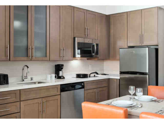 RESIDENCE INN & SPRINGHILL SUITES SAN DIEGO DOWNTOWN BAYFRONT - 1 NIGHT STAY W/ BREAKFAST