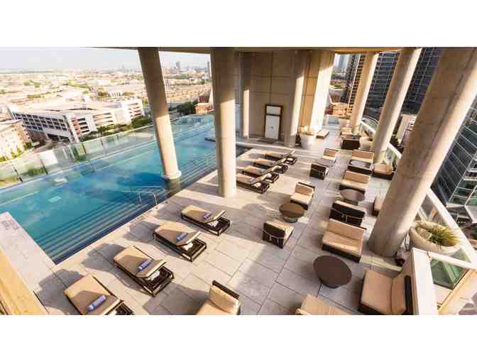 W DALLAS VICTORY - TWO NIGHT STAY WITH BREAKFAST FOR TWO AND PARKING