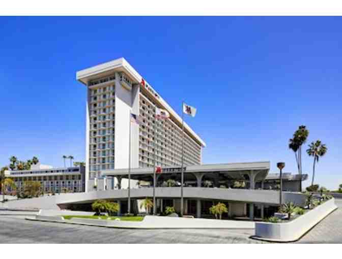 LOS ANGELES AIRPORT MARRIOTT - TWO NIGHT STAY WITH M CLUB ACCESS & VALET PARKING - Photo 1