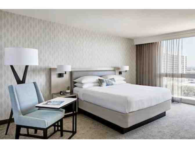 LOS ANGELES AIRPORT MARRIOTT - TWO NIGHT STAY WITH M CLUB ACCESS & VALET PARKING
