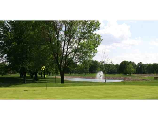 A Day Out at Bridgewood Golf Course and Lunch at Ground Round Grill and Bar