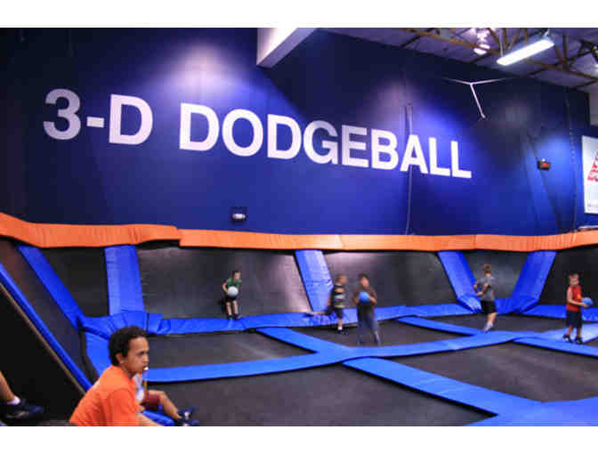 Family 4 Pack to Sky Zone Indoor Trampoline Park