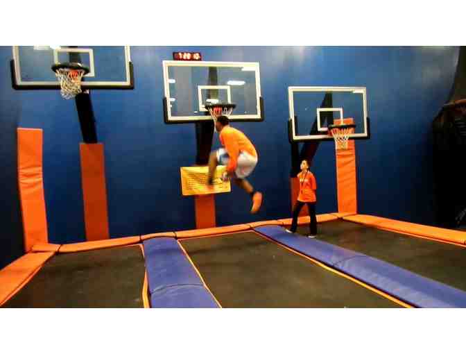 Family 4 Pack to Sky Zone Indoor Trampoline Park