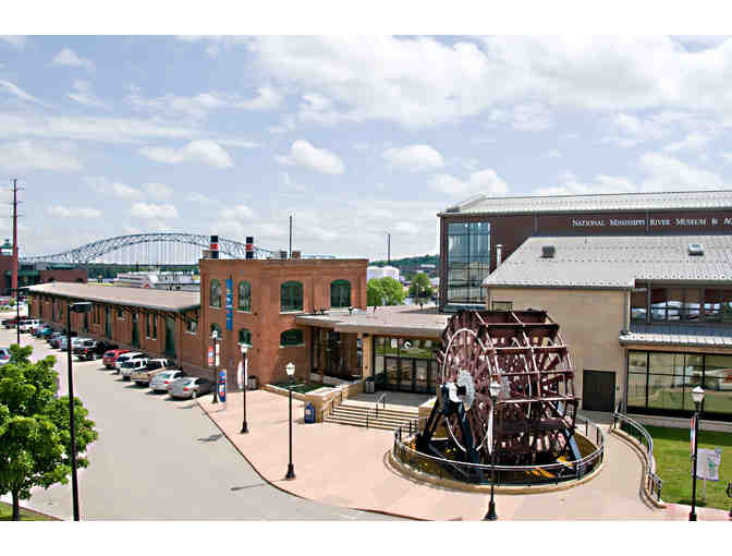 Admission for Two to the National Mississippi River Museum and Aquarium