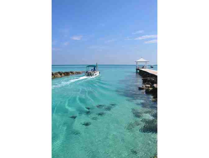 Sandyport Beaches Resort