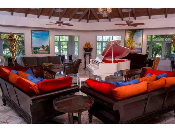 Sophisticated Dining at Sapodilla