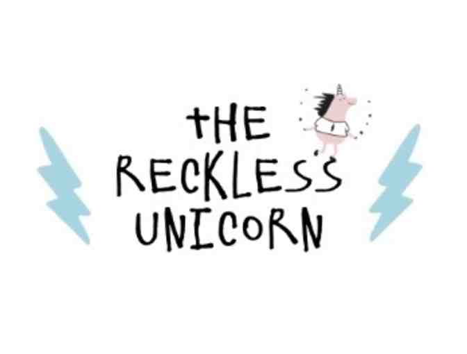 2C Class Basket - Glamorous Air Travel