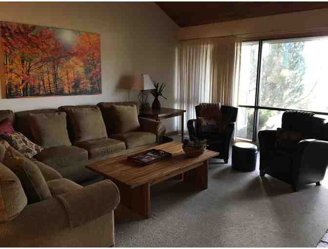 Winter Getaway in Sunriver. 5 nights for up to 6 people.